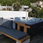 Appartement Rustic House Jacuzzi Experience