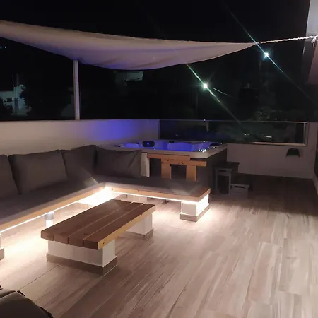 Rustic House Jacuzzi Experience Daire *