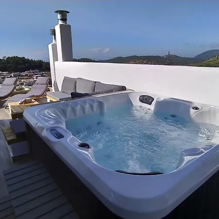 Rustic House Smaro - Jacuzzi Experience Émbonas
