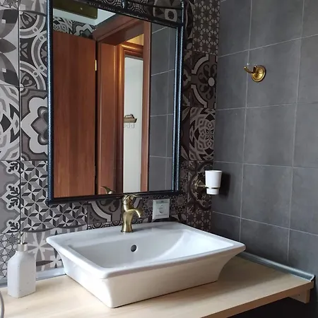 Apartmán Rustic House Smaro - Jacuzzi Experience